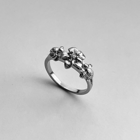 Sterling Silver Turtles and Plumeria Ring, Silver Rings, Hawaii Flower Jewelry - Picture 1 of 11